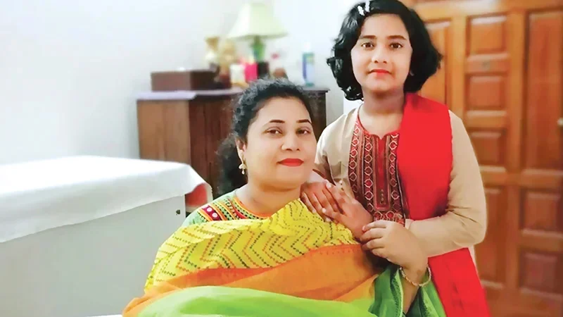 ma-meye-hotta-m-1765267831