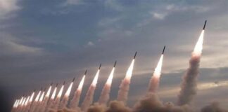 ইসরাইলি সেনাদের লক্ষ্য করে হিজবুল্লাহর একের পর এক রকেট হামলা