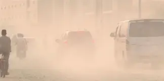 কিশোরগঞ্জের হাওরে পর্যটকদের আনাগোনা শুরু