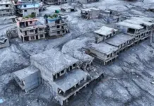 Tibet - 1225 killed in floods in Nepal, 4757 missing
